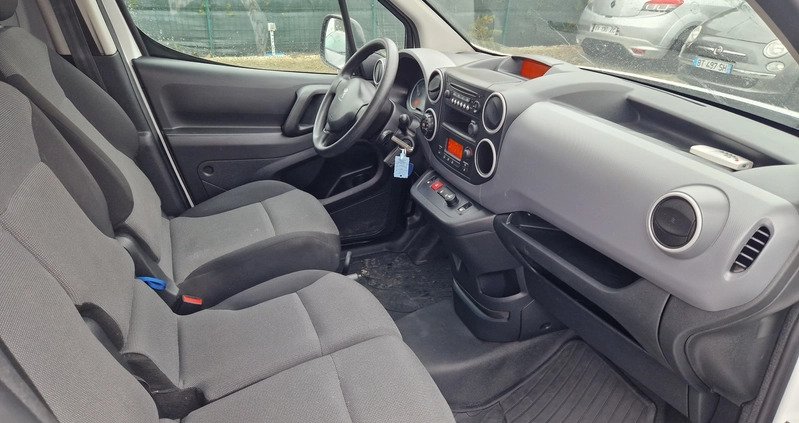 Peugeot Partner cena 41900 przebieg: 20000, rok produkcji 2019 z Sulechów małe 172
